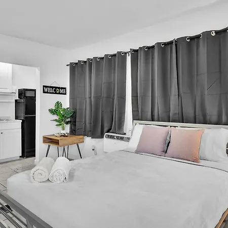 Executive Studio Suite Hollywood Beach Blvd Exterior photo