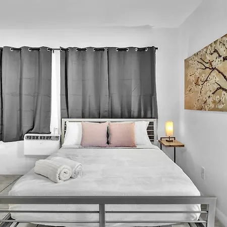 Executive Studio Suite Hollywood Beach Blvd Exterior photo