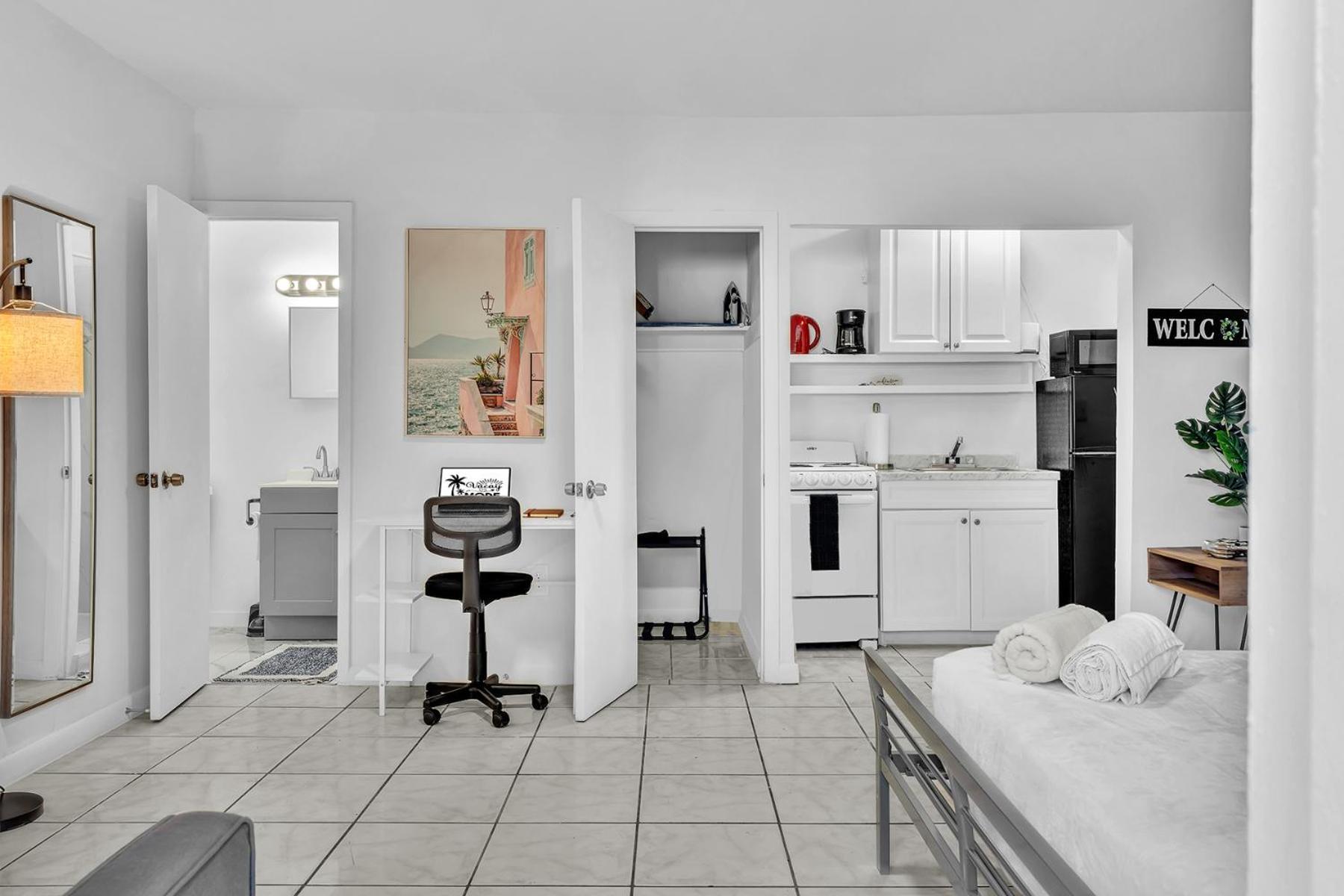 Executive Blvd Apartment